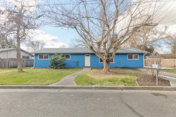 1110 SW Juniper Drive, Grants Pass, OR 97526