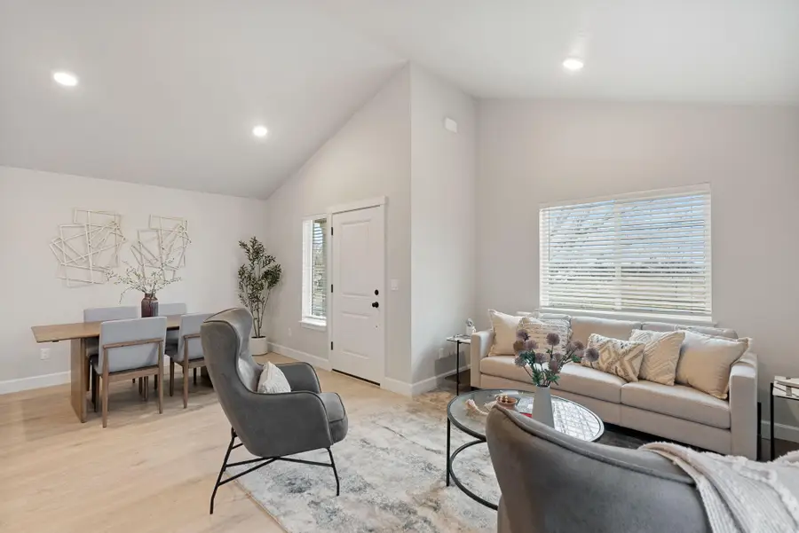 4044 SW Obsidian Place #134, Redmond, OR 97756 - #2