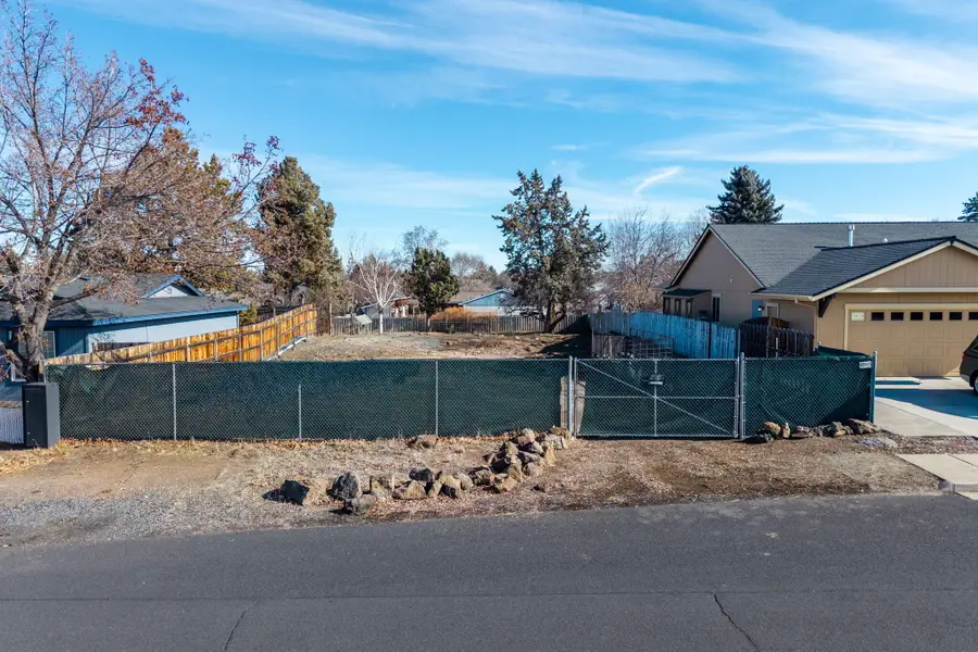 1930 SW 22nd Street, Redmond, OR 97756 - #3