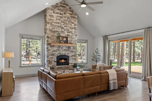 69270 Lariat, Sisters, OR 97759