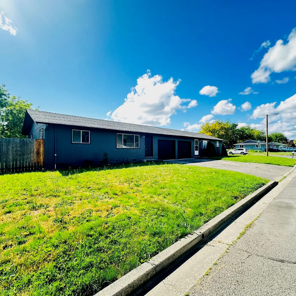 71 Tracy Avenue #71 & 73, Eagle Point, OR 97524 - #1