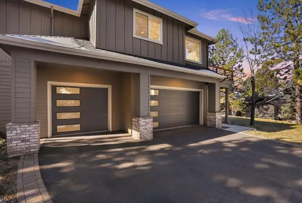 3374 NW Windwood Way, Bend, OR 97703