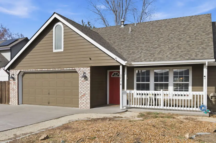 2934 NE Wells Acres Road, Bend, OR 97701 - #2