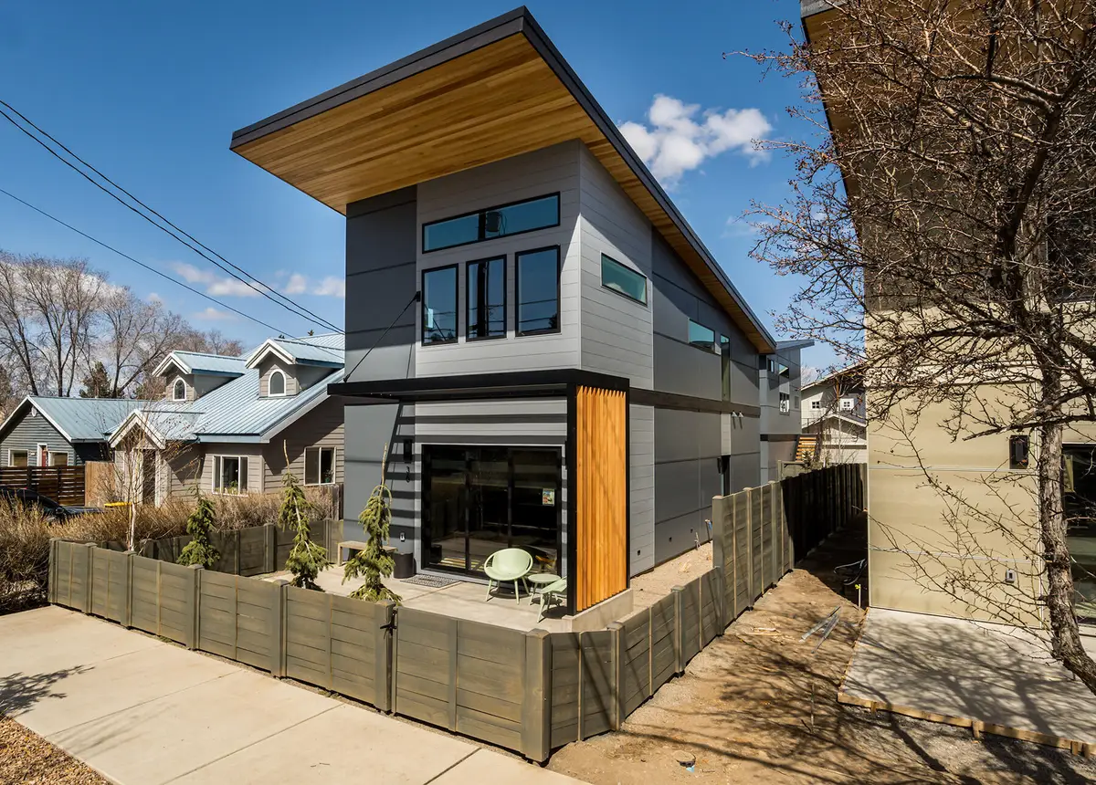 18 SW Roosevelt Avenue #4, Bend, OR 97702 - #1