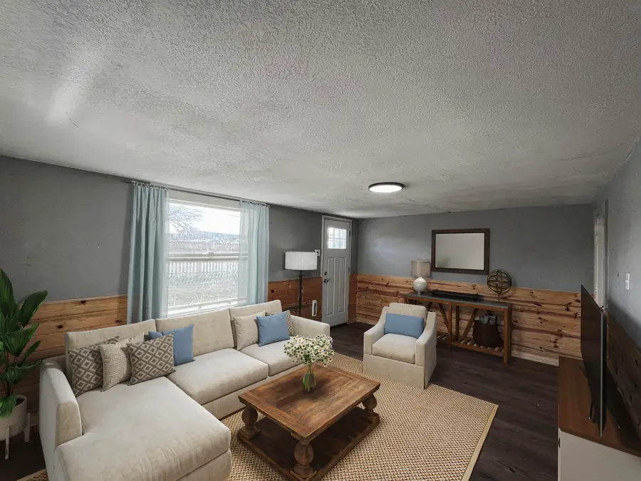 293 NE 7th Street, Prineville, OR 97754 - #2