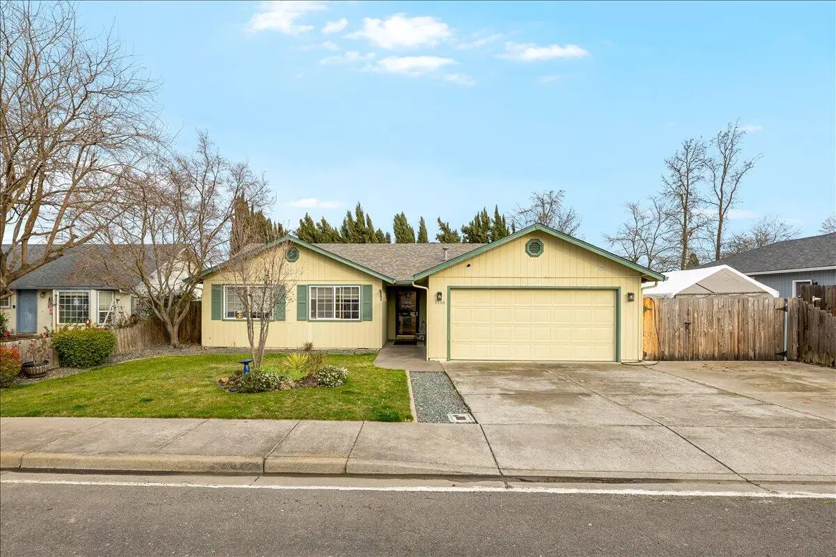 1565 Toralon Drive, Medford, OR 97501 - #1