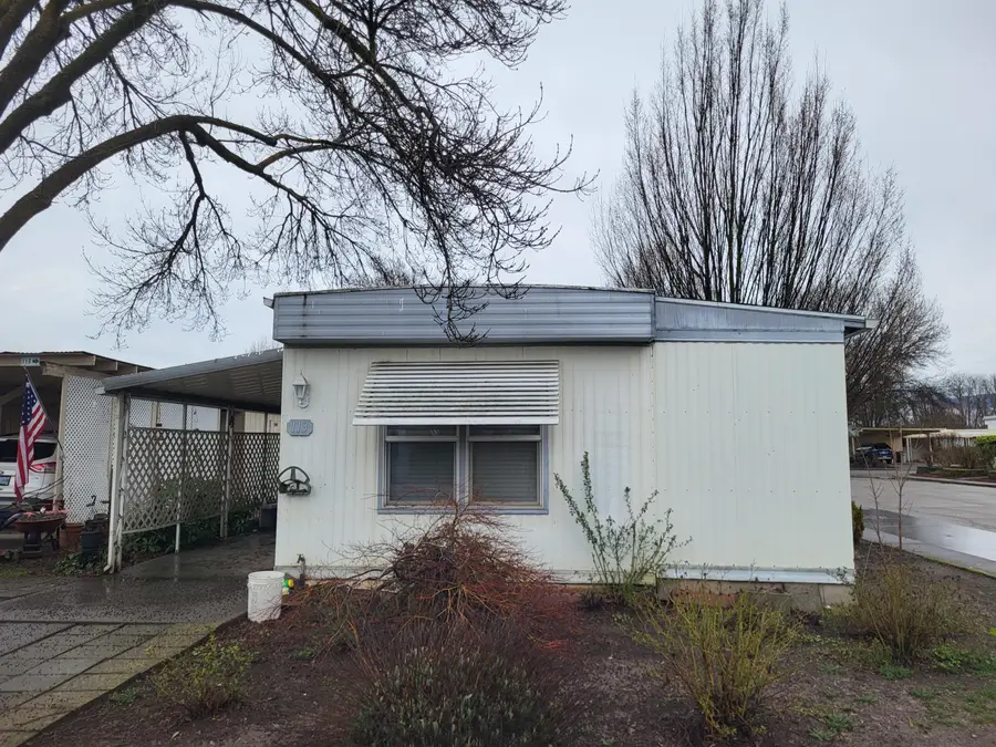 2252 Table Rock Road #SPC 113, Medford, OR 97501 - #3