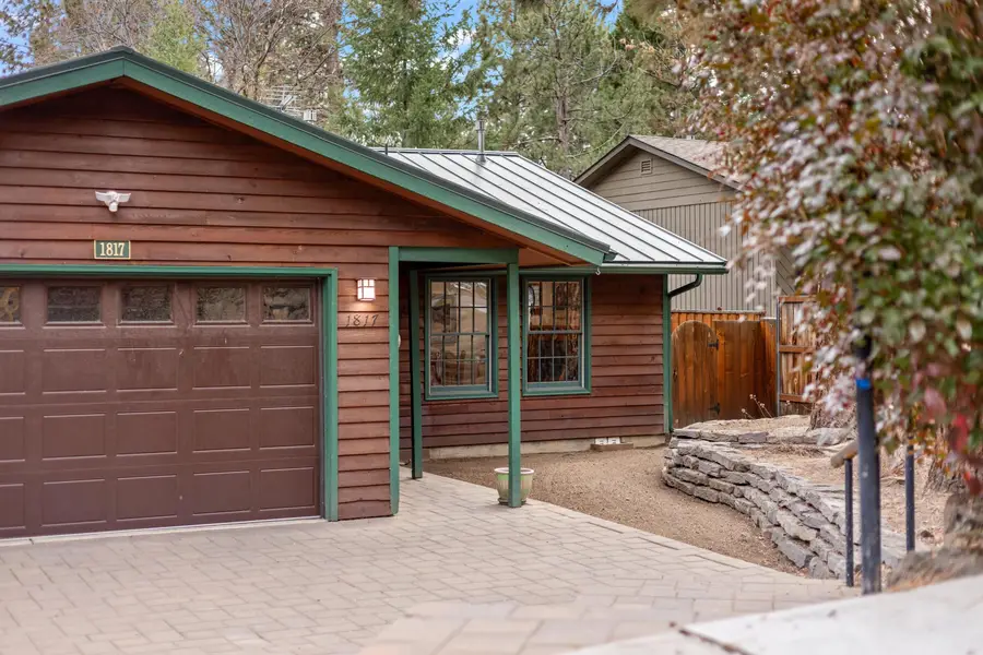 1817 SW Knoll Avenue, Bend, OR 97702 - #2
