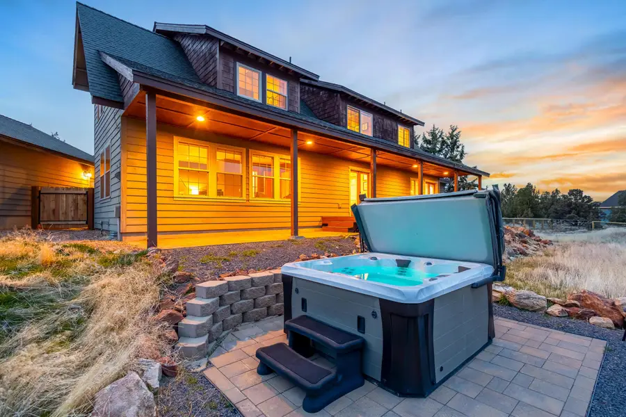 8551 S Red Cloud Lane, Powell Butte, OR 97753 - #2