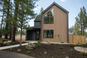 1024 W Mckenzie Highway #Lot 52, Sisters, OR 97759