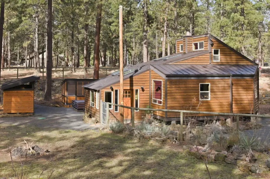 18879 River Woods Drive, Bend, OR 97702 - #2