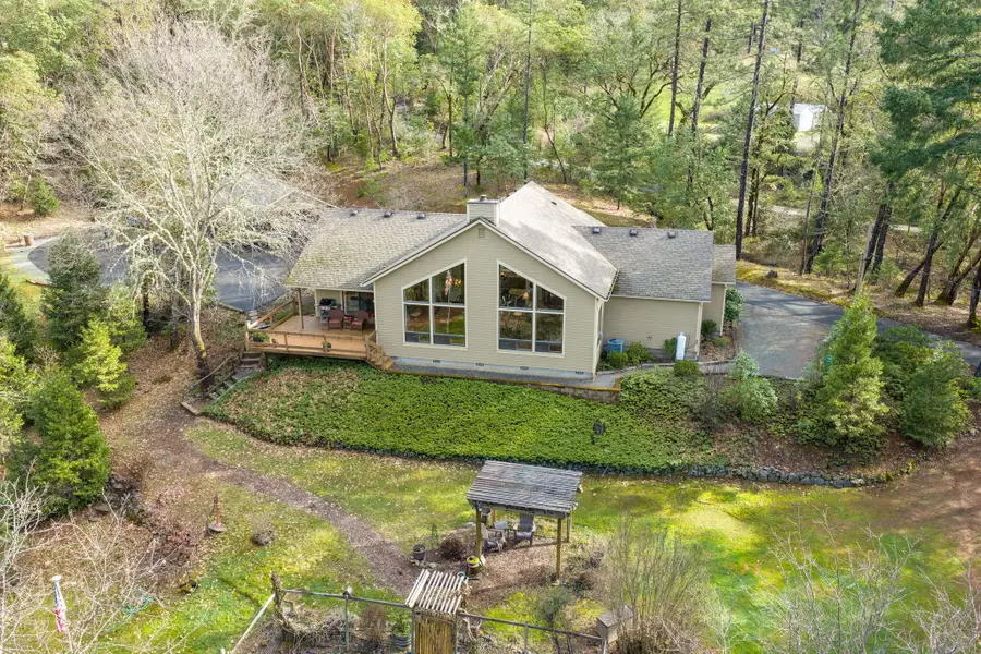 565 Greens Creek Road, Grants Pass, OR 97527 - #3