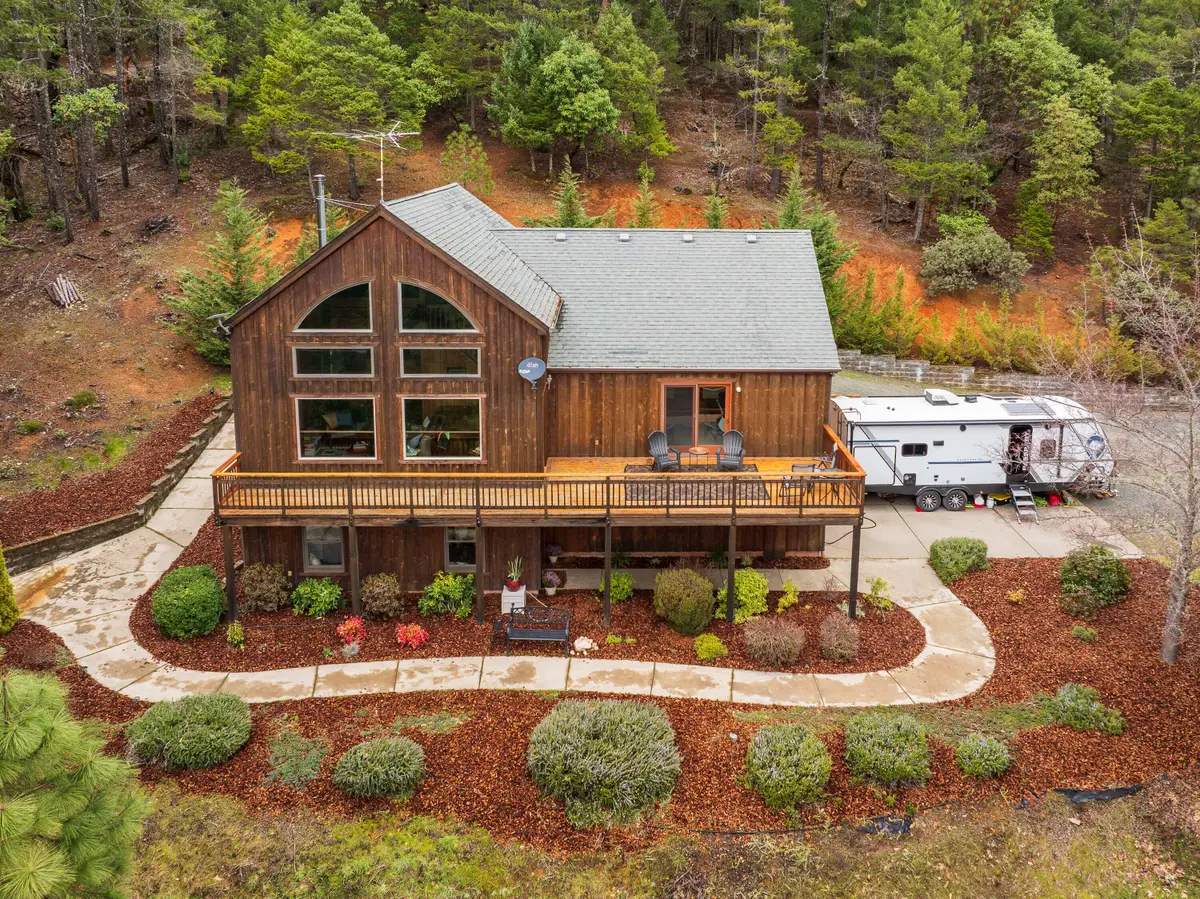 696 Yearly Way, Grants Pass, OR 97527 - #1