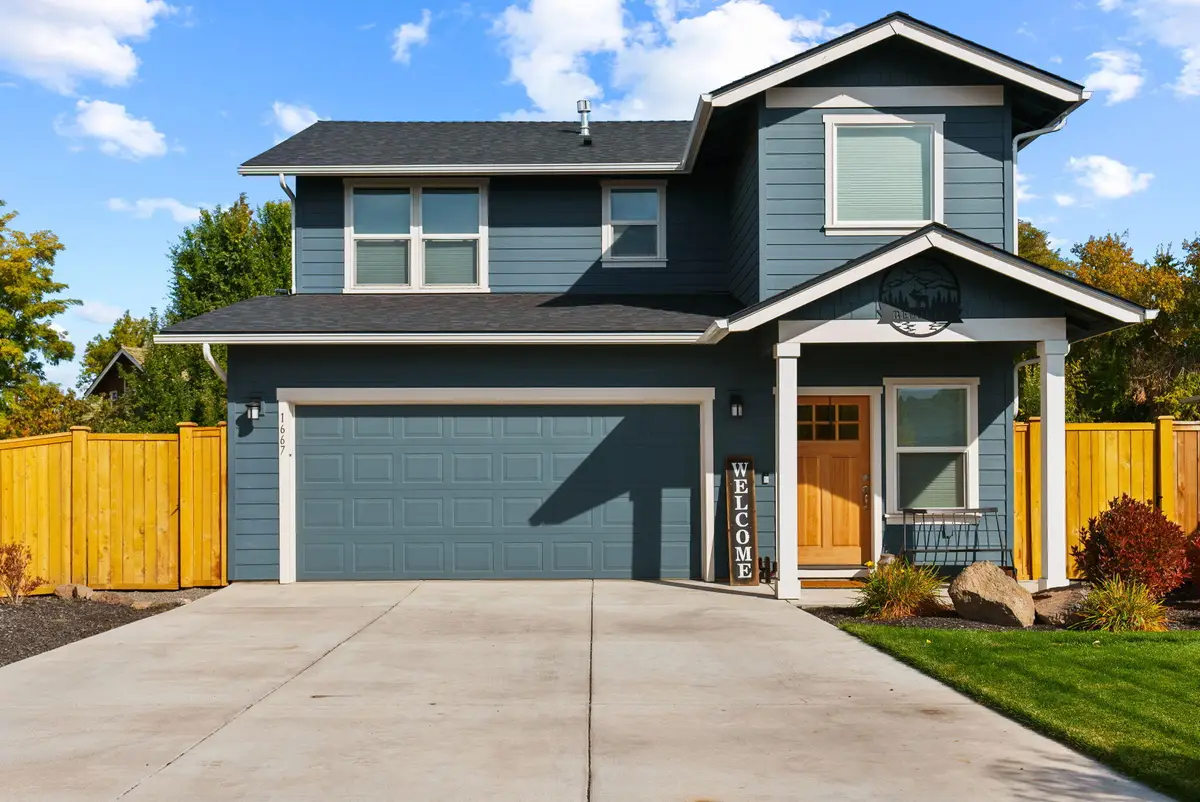 1667 SW Black Butte Court, Redmond, OR 97756 - #1