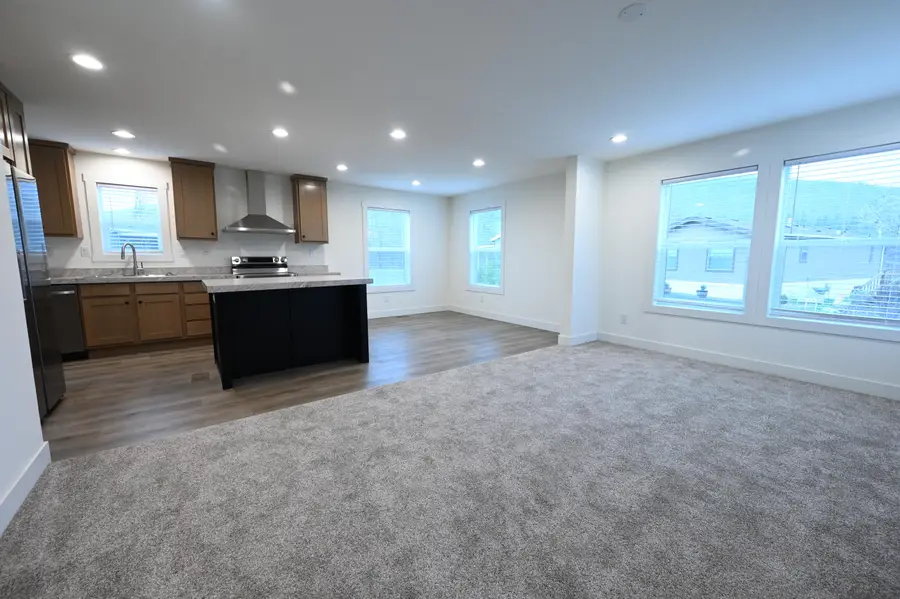 1 Corral Lane #37, Ashland, OR 97520 - #2