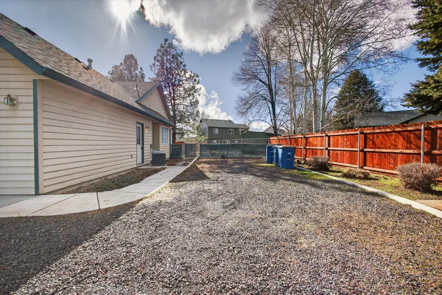 2440 SW Indian Avenue, Redmond, OR 97756 - #3