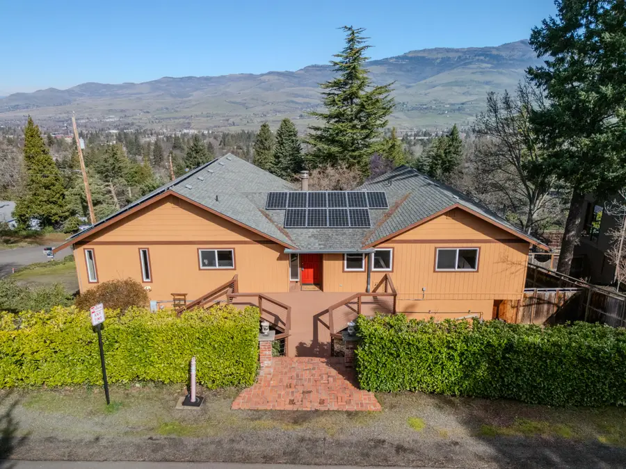 1911 Tamarack Place, Ashland, OR 97520 - #2