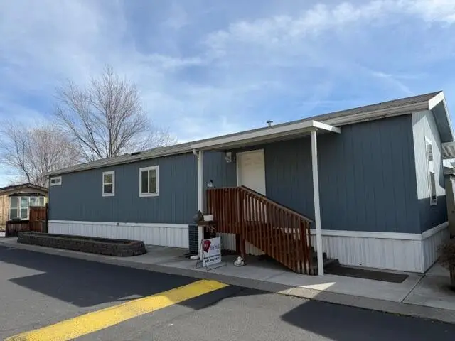 450 SW Roosevelt Street #1, Madras, OR 97741 - #1
