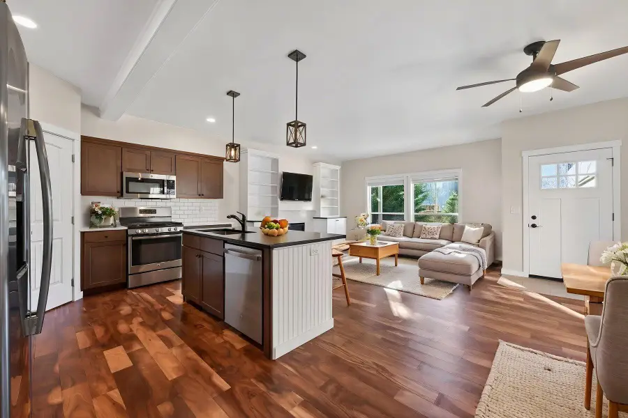 171 NW 29th Street, Redmond, OR 97756 - #3