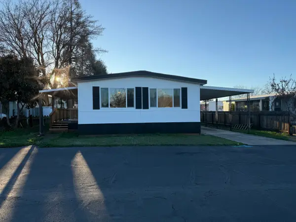 355 Colver Road #UNIT 48, Talent, OR 97540