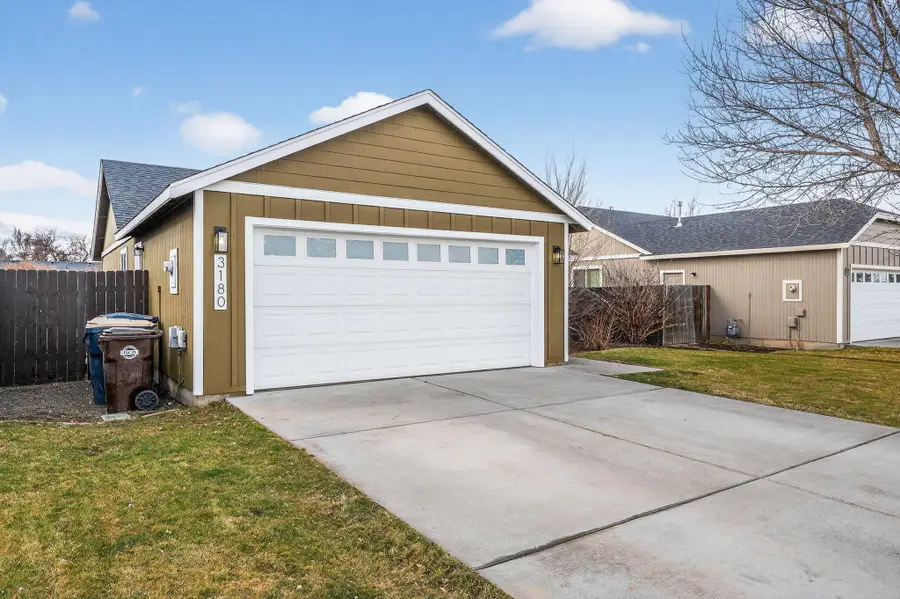 3180 SW Peridot Avenue, Redmond, OR 97756 - #3
