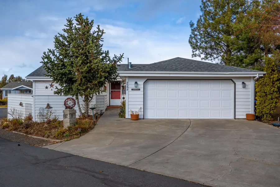 2552 NE Iris Way, Bend, OR 97701 - #3