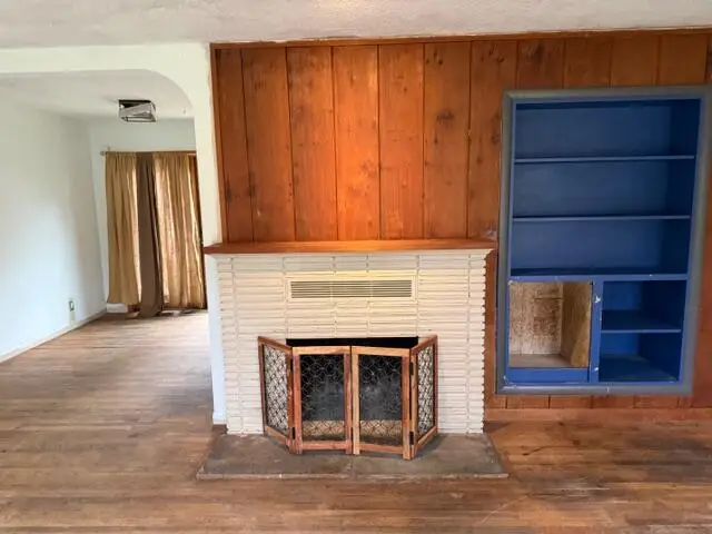 215 Hillhouse Avenue, Medford, OR 97504 - #3