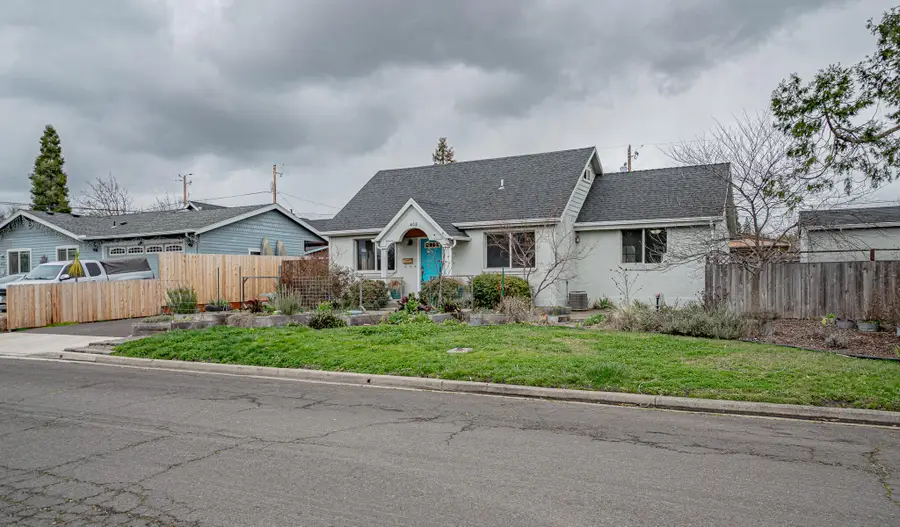 408 Marie Street, Medford, OR 97504 - #2