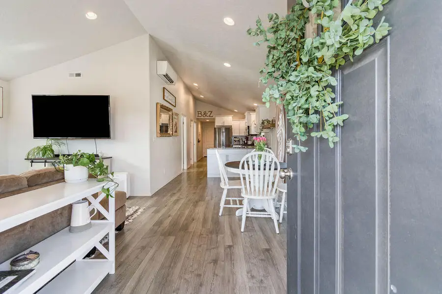 3234 NW 9th Lane, Redmond, OR 97756 - #3