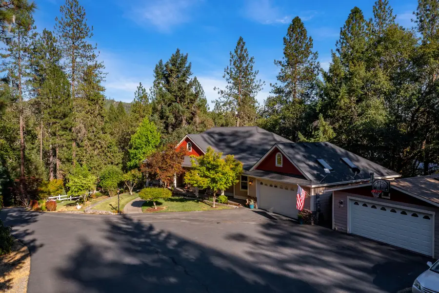 1260 Pinecrest Drive, Grants Pass, OR 97526 - #2