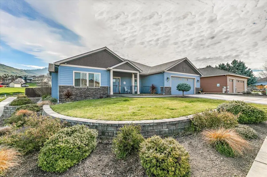 985 Callaway Drive, Medford, OR 97504 - #3