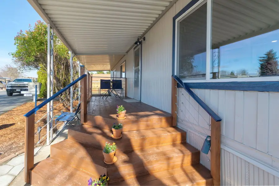 281 Lakeview Drive, Grants Pass, OR 97526 - #2