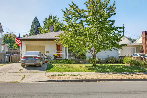 912 S Holly Street, Medford, OR 97501
