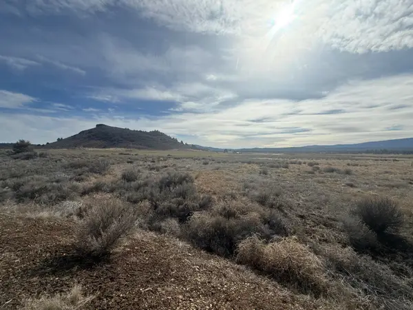 Sprague River Road #257064, Chiloquin, OR 97624