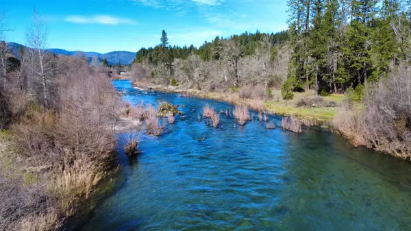 1449 Rockydale Road, Cave Junction, OR 97523