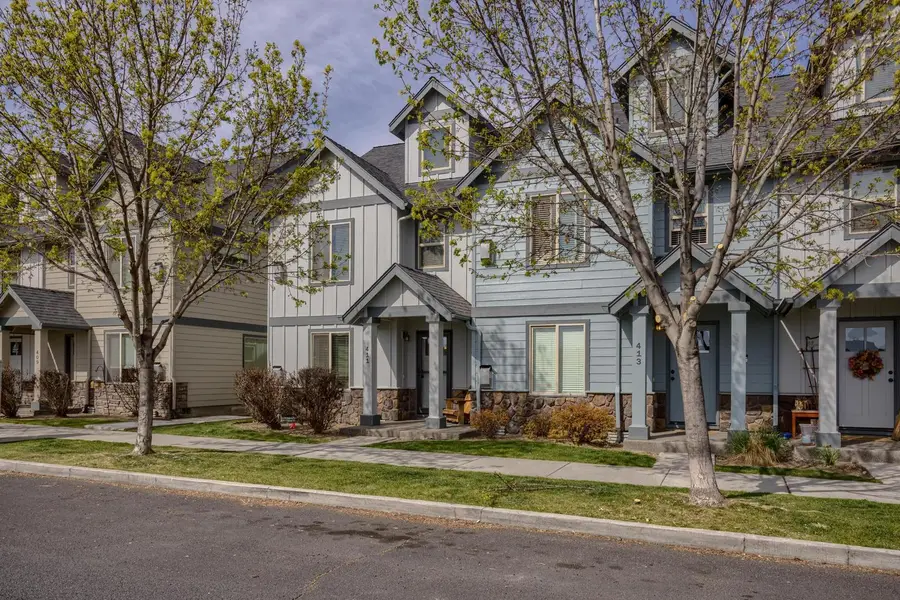 411 NW 25th Street, Redmond, OR 97756 - #3