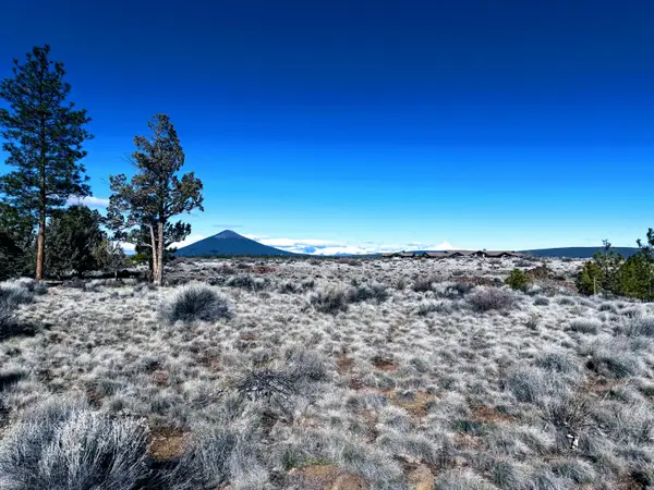 70060 Annies Drive, Sisters, OR 97759