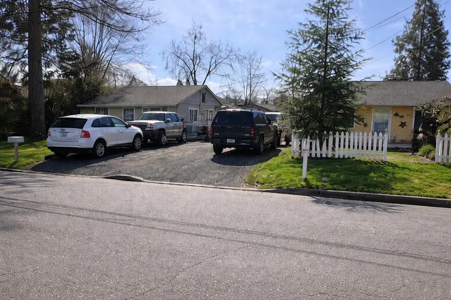 1035 SW I Street, Grants Pass, OR 97526 - #2