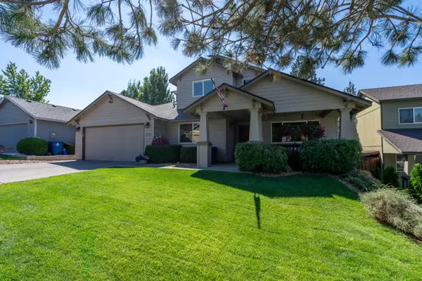 2021 SW 37th Street, Redmond, OR 97756