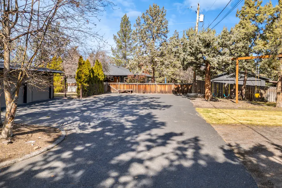 132 SE 16th Street, Bend, OR 97702 - #3
