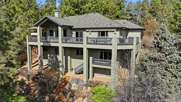 1989 NW Iowa Avenue, Bend, OR 97703