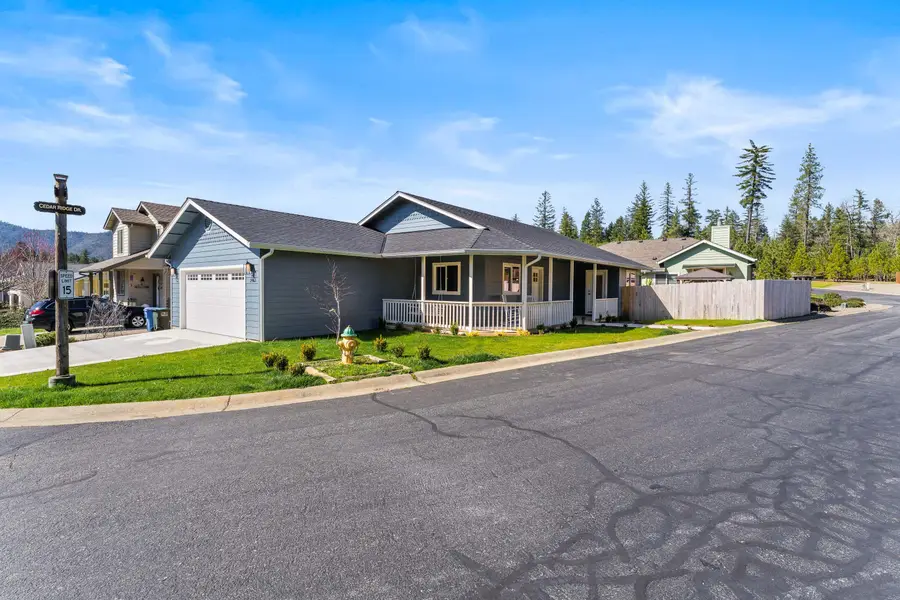 244 Cedar Brook Lane, Cave Junction, OR 97523 - #2