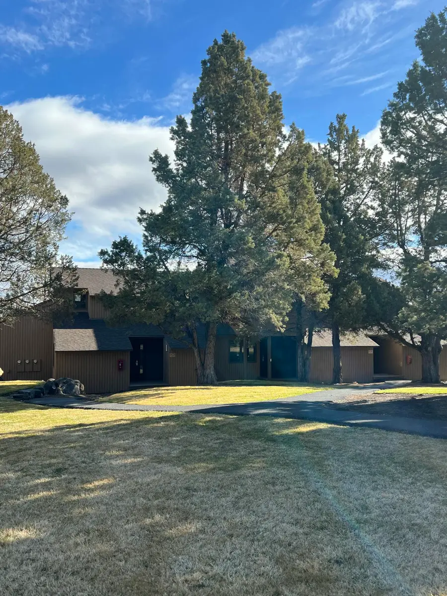 1830 Redtail Hawk Drive #RV59J, Redmond, OR 97756 - #2