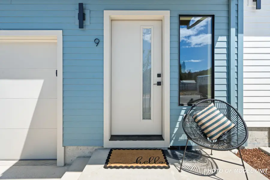 2028 Sunset Drive #8, Medford, OR 97501 - #2