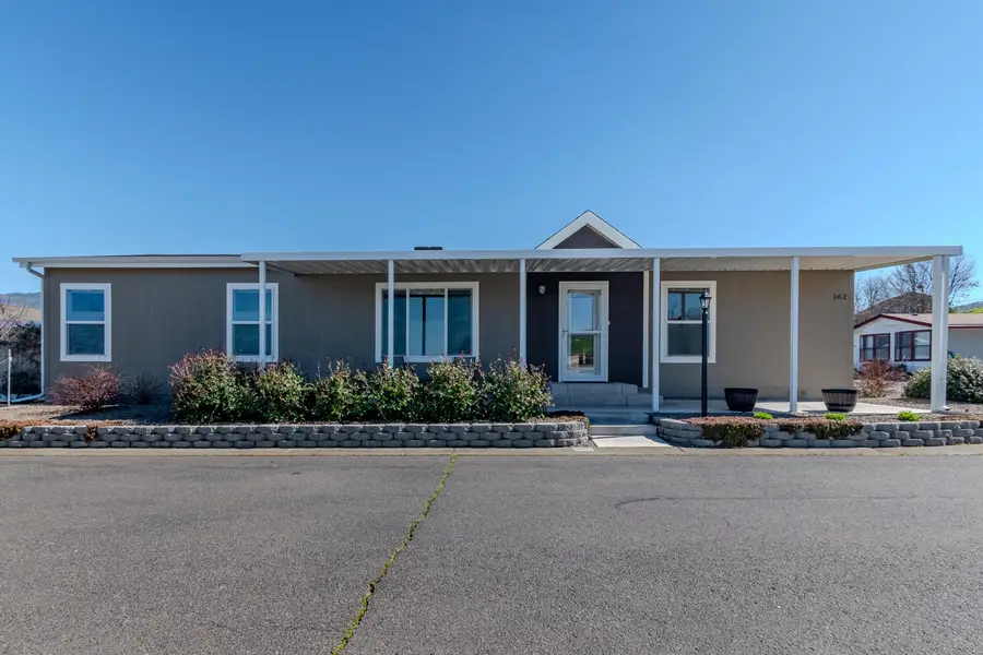 333 Mountain View Drive #162, Talent, OR 97540 - #2