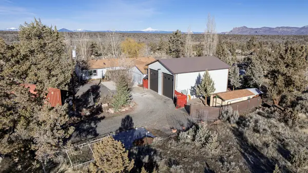 16065 SW Twin Lakes Road, Powell Butte, OR 97753