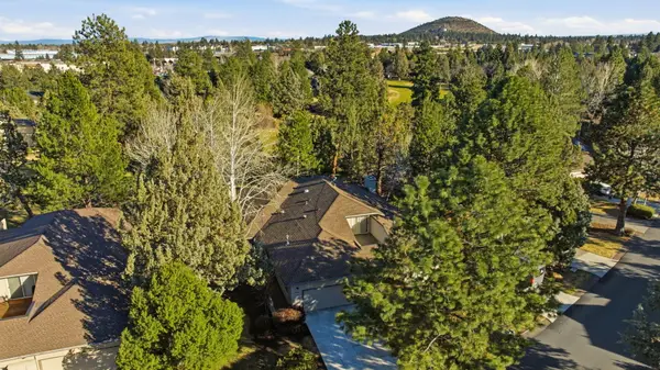 3076 NW Clubhouse Drive, Bend, OR 97703