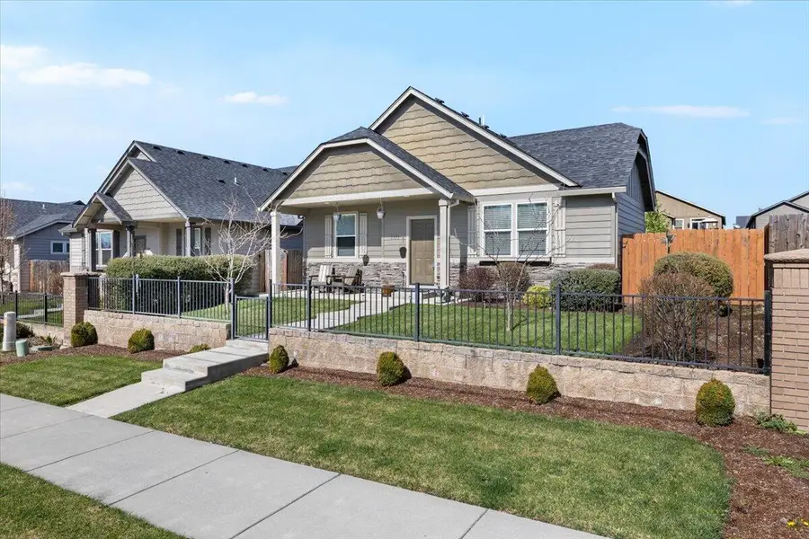 1459 Spring Street, Medford, OR 97504 - #2