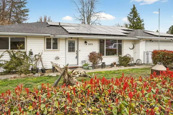 2175 Delta Waters Road, Medford, OR 97504