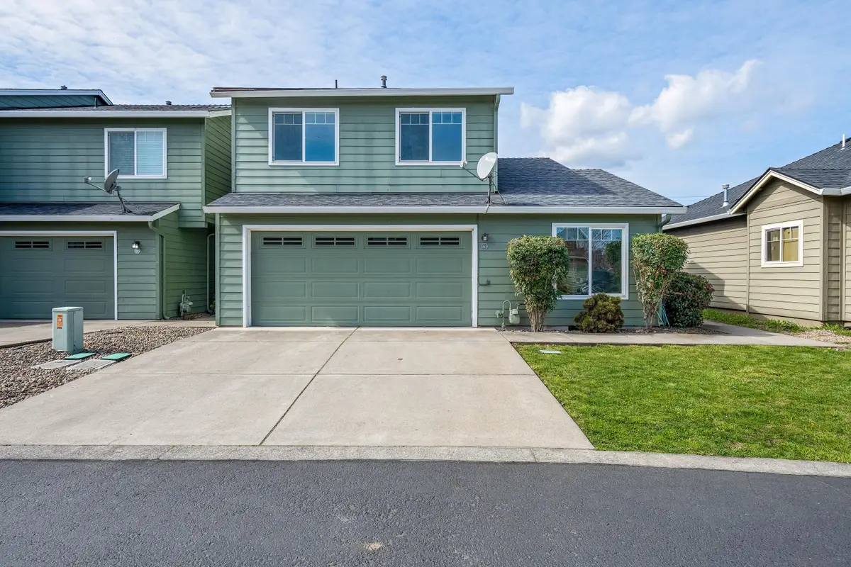 368 Live Oak Loop, Central Point, OR 97502 - #1